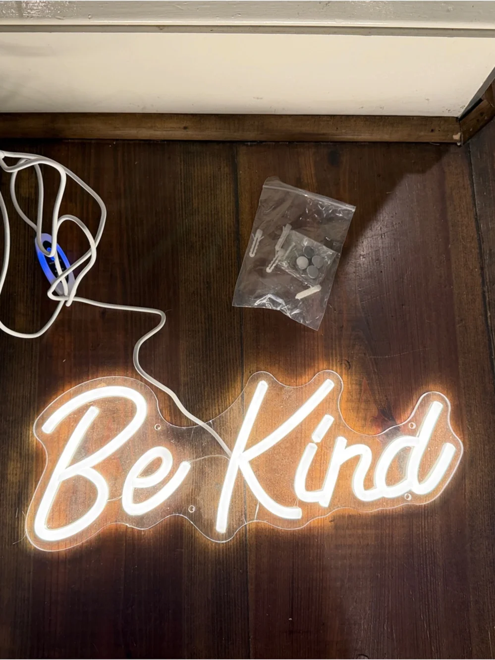 LED 'Be Kind' White Neon Wall Sign - Home Wall Decor
